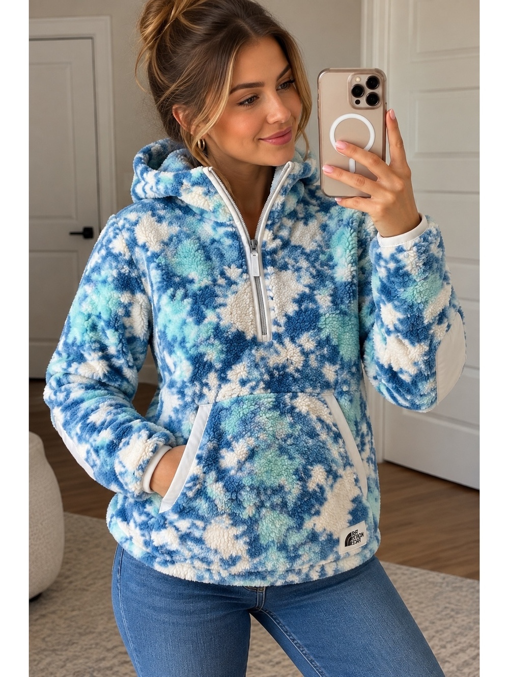 The North Face Women’s Hooded Sherpa Fleece Pullover Hoodie Blue Tie Dye Size S